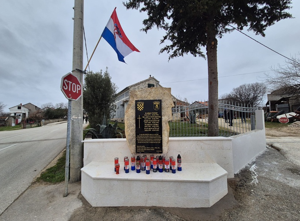 OBILJEŽENA 33. OBLJETNICA AKCIJE „DRAČE“ I OTKRIVENO SPOMEN-OBILJEŽJE U SUHOVARAMA