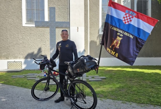 ISPRAĆAJ I DOČEK IVICE NERERA - BICIKLOM IZ VARAŽDINA U  BEČKO NOVO MESTO - ČAKOVEC